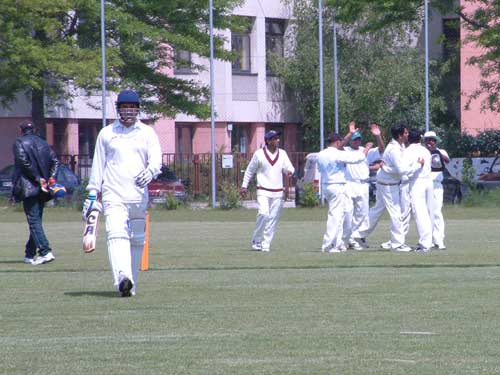Sri Lankan CC celebrate another Salzburg CC wicket