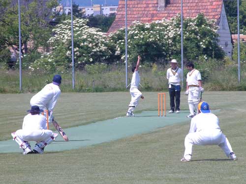 Sri Lankan CC bowling to Salzburg CC